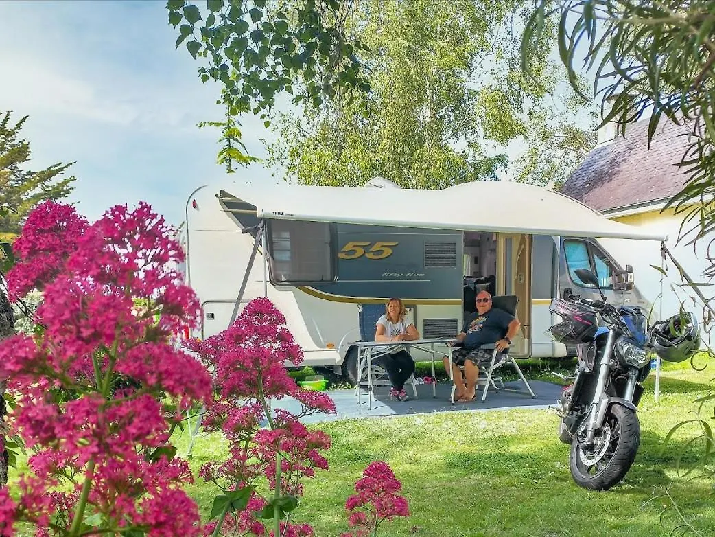 Camping Paradis Le Moulin Des Oies Belz 3*,
